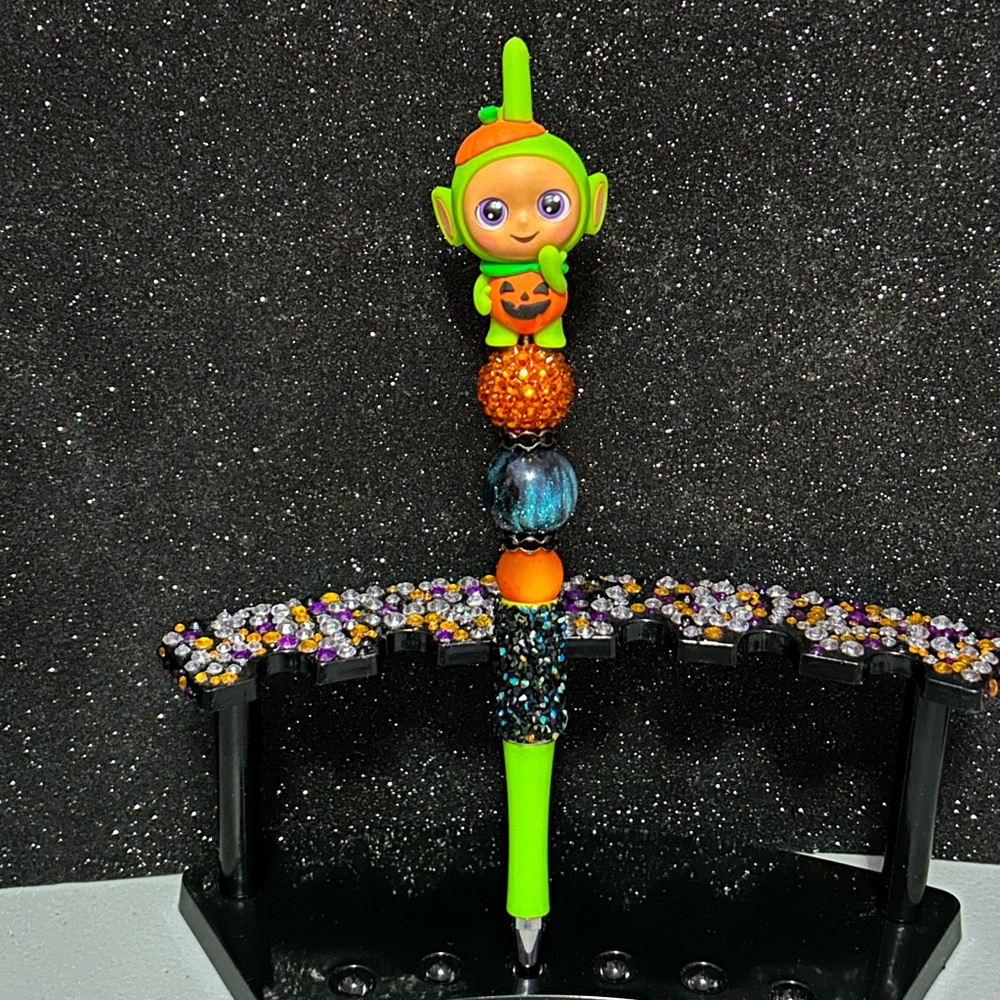 Handcrafted Beaded Pen with Halloween Dipsy topper